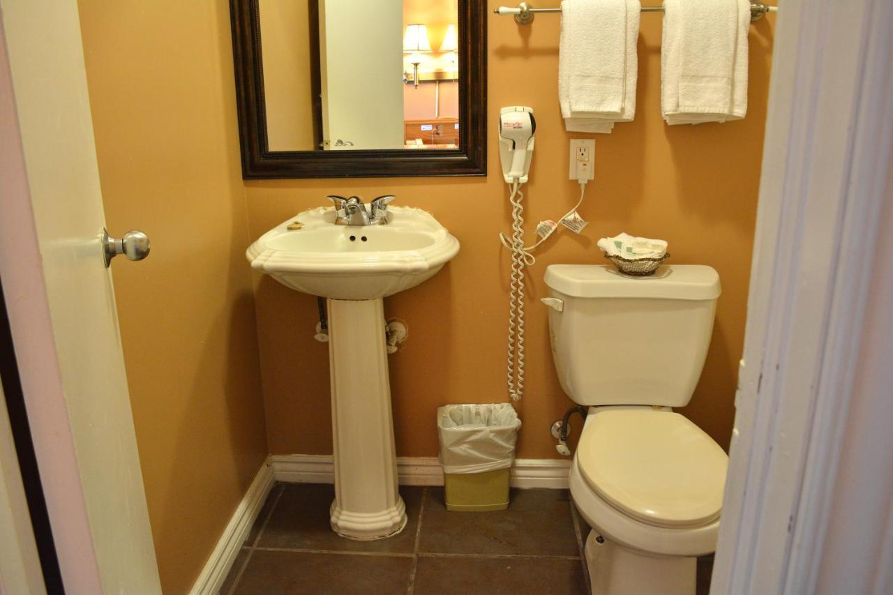 Bracebridge Inn Екстериор снимка